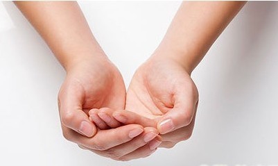 手腳冰涼的女人更易患癌？