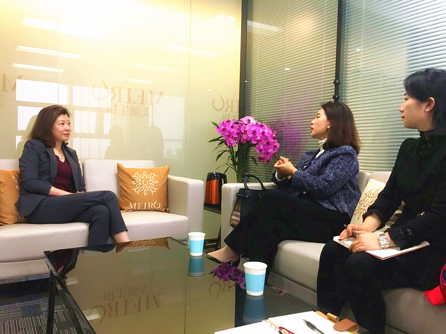 東信醫(yī)藥集團牽手融智家庭社區(qū)指導(dǎo)中心，達成公益項目合作意向